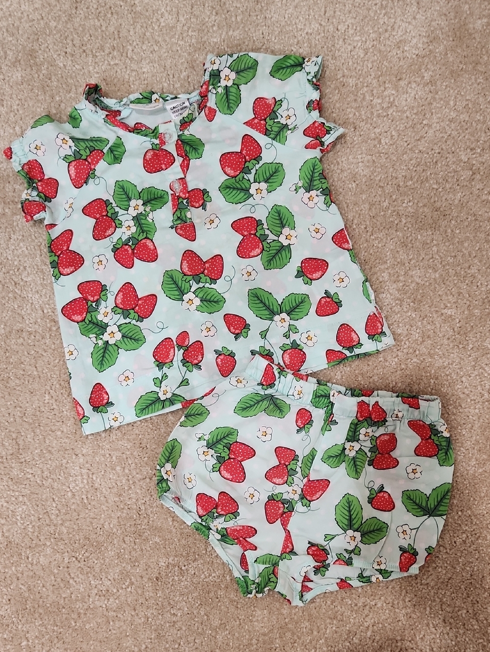 Peter Alexander Baby Girl Pajamas Strawberry Top & Shorts Size 18/ 24 Months🍓